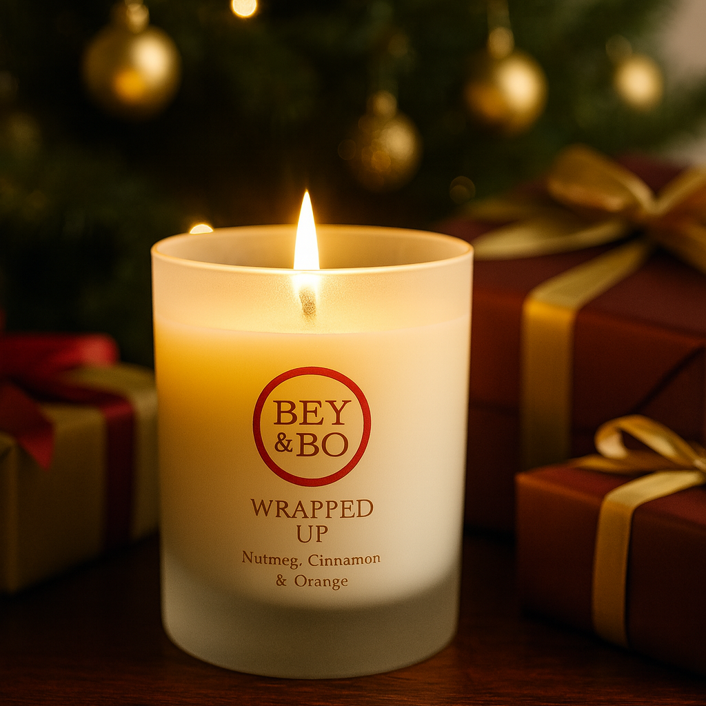 Nutmeg, Cinnamon & Orange Christmas Candle: Wrapped Up