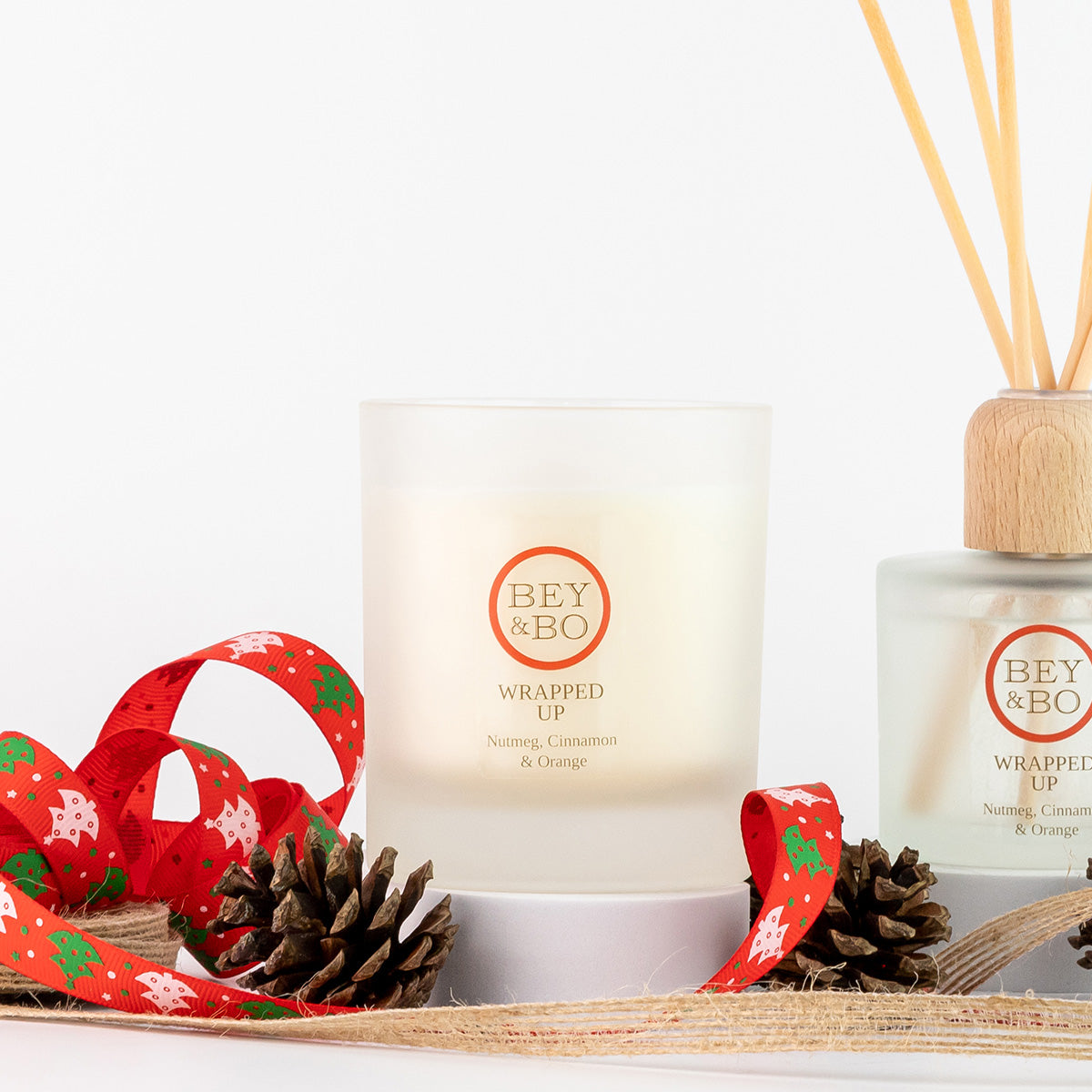 Nutmeg, Cinnamon & Orange Christmas Candle: Wrapped Up